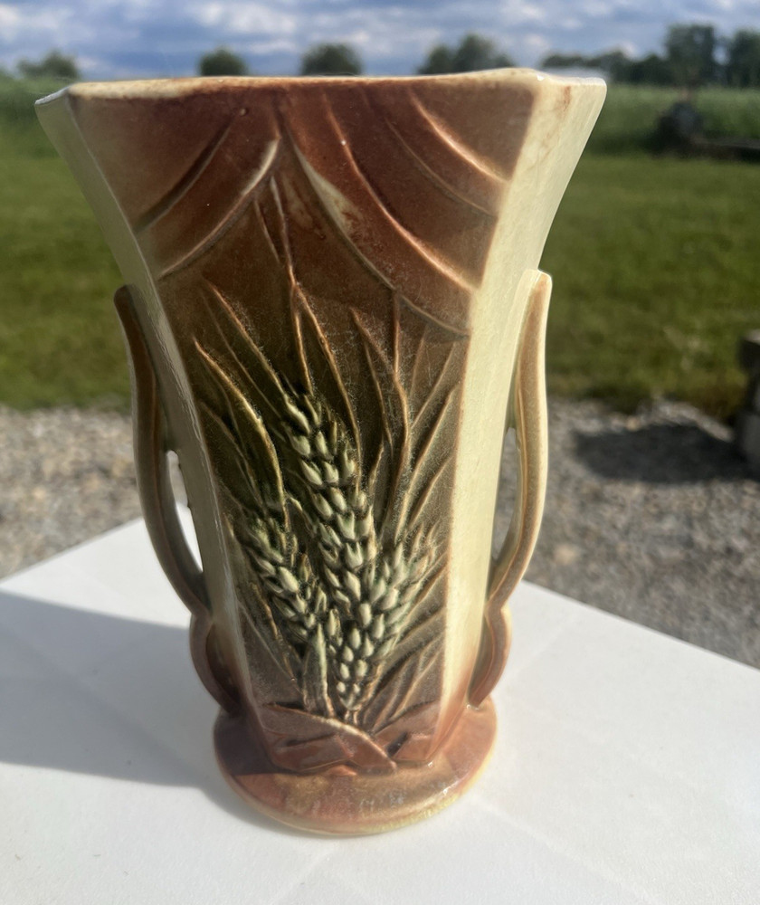 Vintage McCoy USA Ceramic Pottery Vase Wheat Pattern Handle Glossy Beige Brown