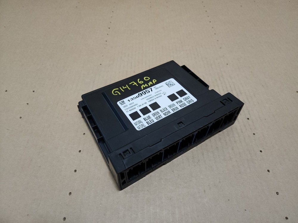 2016-2017 CHEVY VOLT OEM BODY CONTROL MODULE BCM 13509957