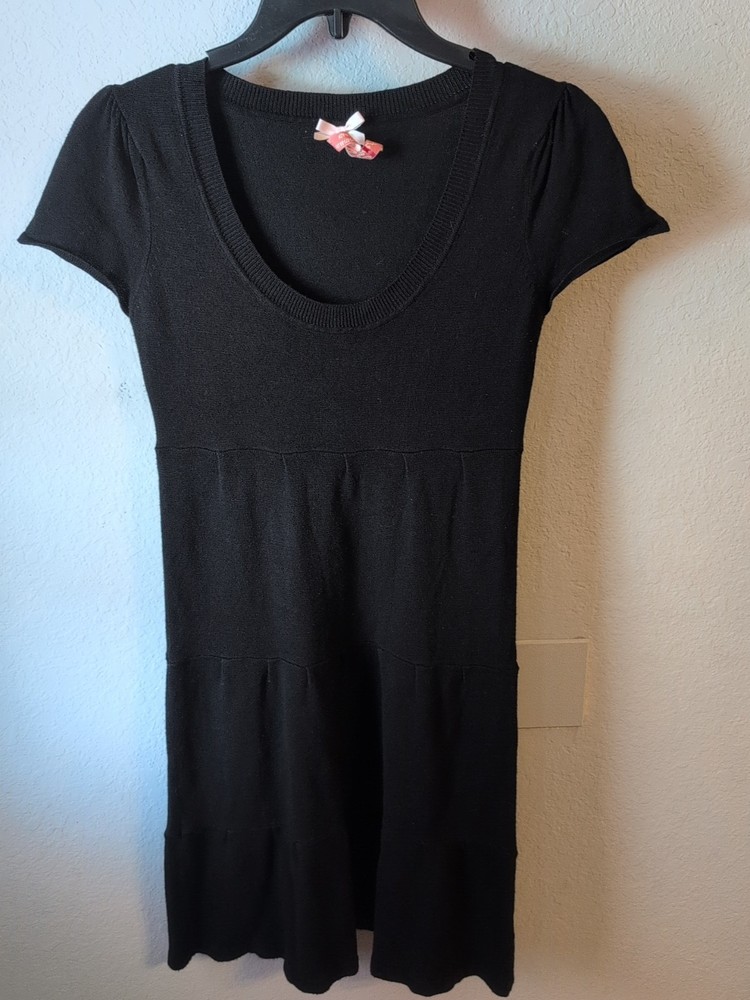 Derek Heart Knit Dress Sz S Black Short Sleeve Round Neck Knee Length