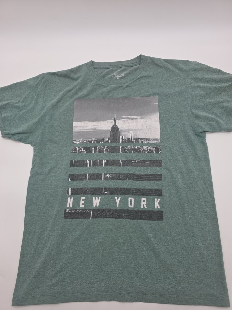 Eighty Eight T-Shirt Boys Size 18-20 Green Graphic Tee.#40870