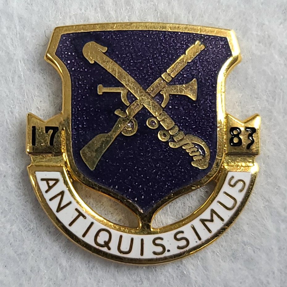 ⭐️ Vintage Academy of Richmond County High School JROTC DUI DI Alumni Lapel Pin-image