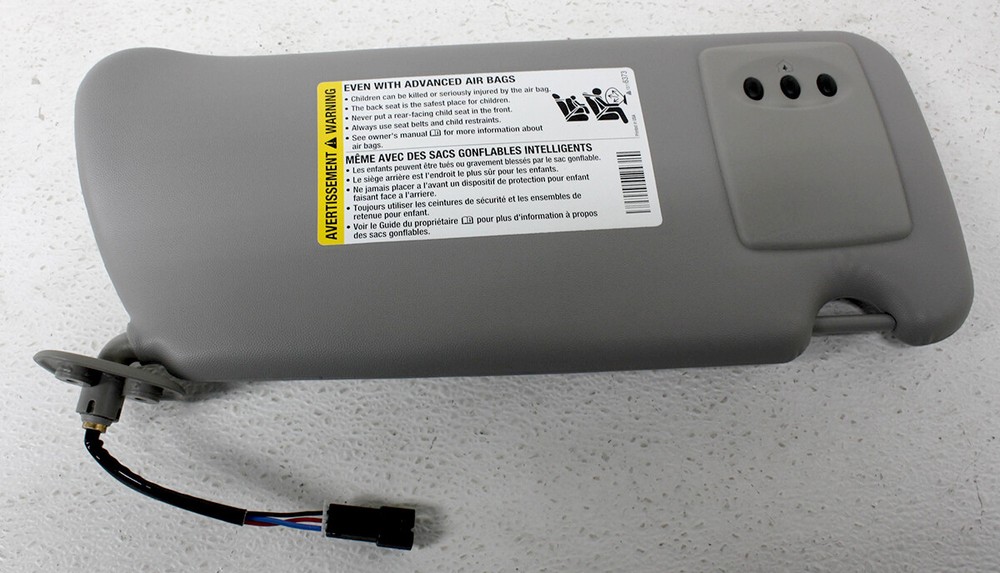Cadillac CTS Left Driver Side Sun Visor OEM New Old Stock 88957498