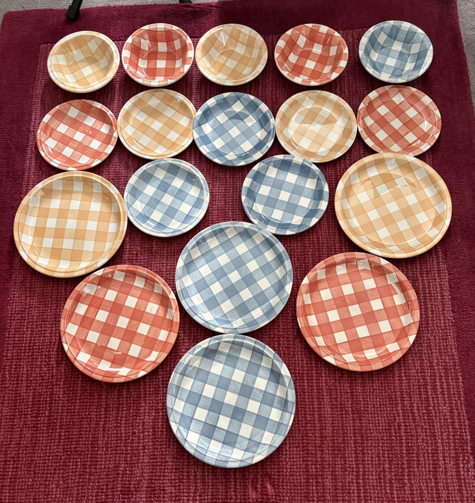 18 x RARE Vtg CAROLINA CHECKS -Part DINNER Set by GRINDLEY England. Plates/Bowls