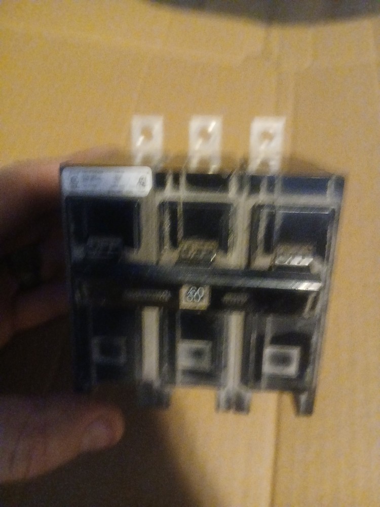 Eaton BAB3060H Circuit Breaker 60A 3P 240V BAB 60 Amp 3 Pole Bolt On 3PH BA360