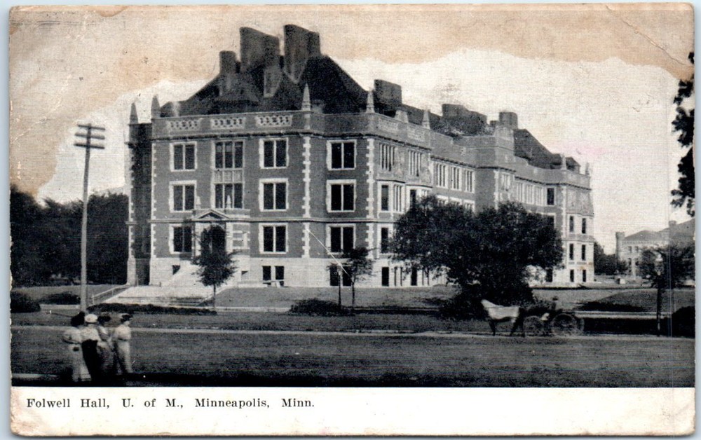 Postcard - Folwell Hall, University of Minnesota - Minneapolis, Minnesota
