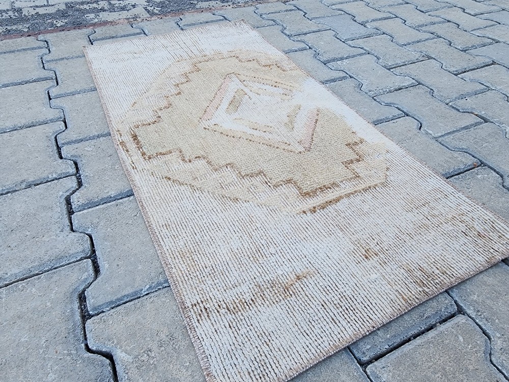 Vintage Turkish Oushak Wool Rug 1.7x3.4 ft Hand Knotted Beige Yellow Mini Runner