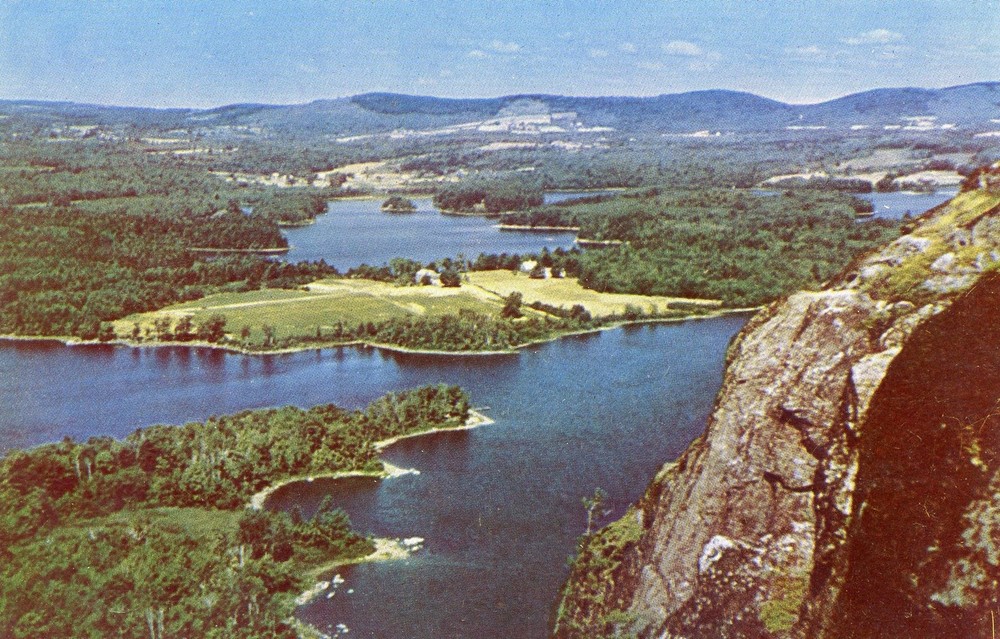 Lake Megunticook from Maiden's Cliff, Camden, Maine, UNP, VG  --POSTCARD