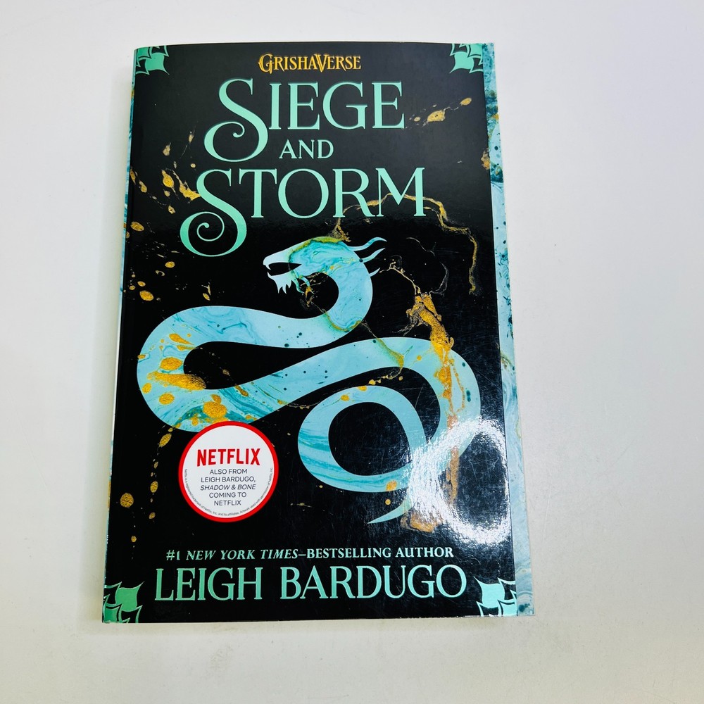 Siege and Storm Paperback 2014 Shadow & Bone Leigh Bardugo