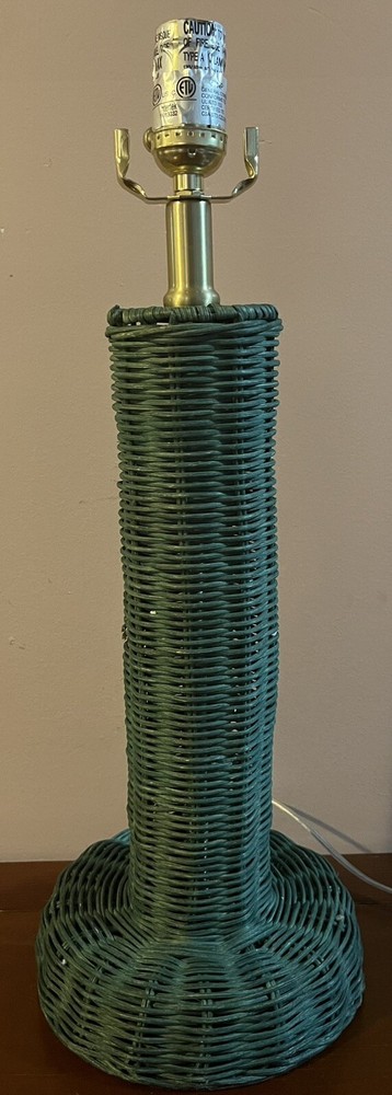 Coastal Style Green Wicker Table Lamp