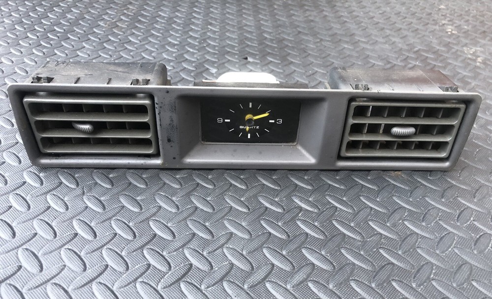 Vauxhall MIDI Isuzu Fargo Interior Clock Fan Air Vent Grill Dashboard 1980-1995