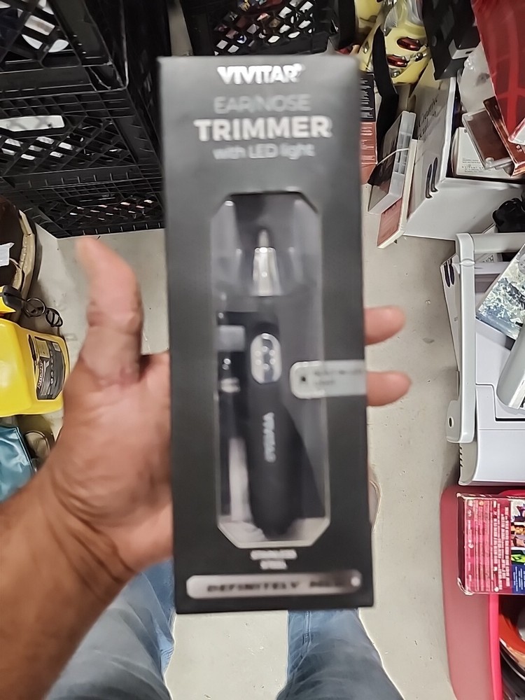 VIVITAR NOSE & EAR Hair Compact BATTERY Precision Rotary TRIMMER with LED Light