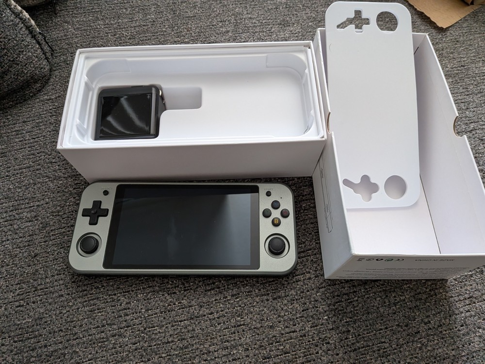Anbernic RG552 Handheld Game Console Linux Android Retro RG 552 USA
