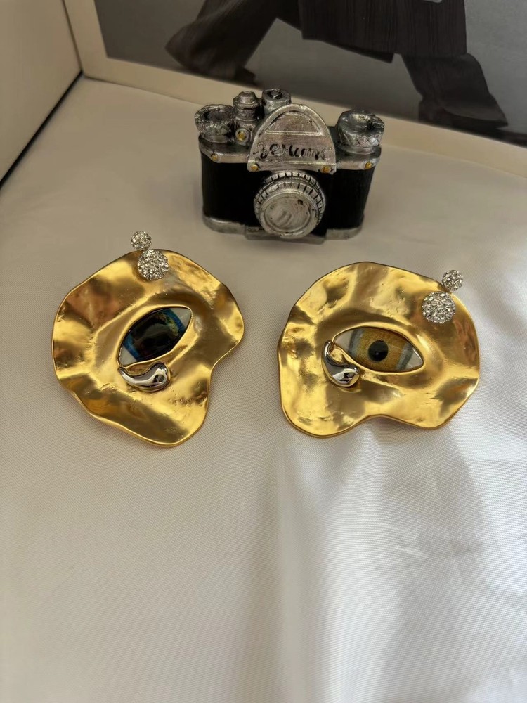 Schiaparelli Mask Eye Golden Brooch Pin WITH BOX Size 5*5.2cm