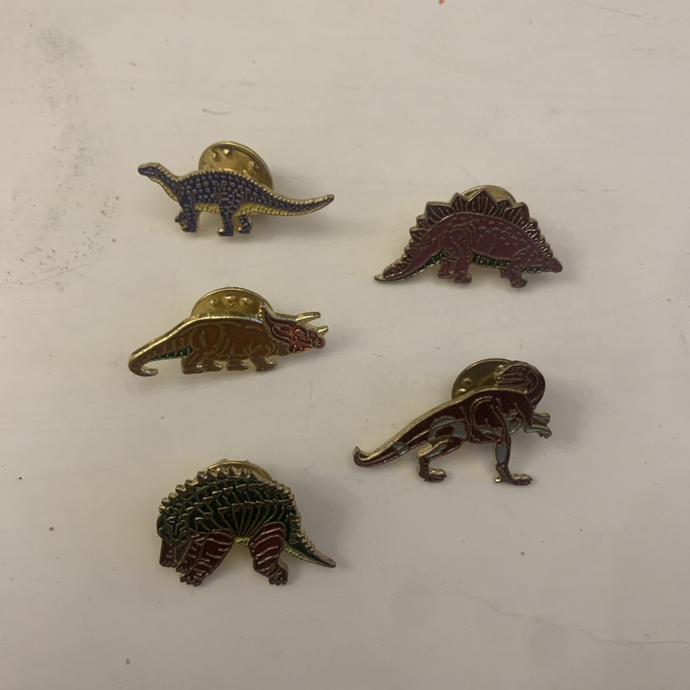 Vintage Dinosaur set Pin badges 5 Set Jurrassic World Nice old school badges