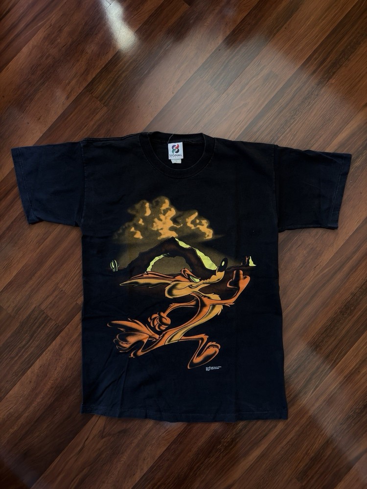 VINTAGE 1995 WILE E COYOTE ROAD RUNNER T SHIRT AOP LARGE LOONEY TUNES 90s