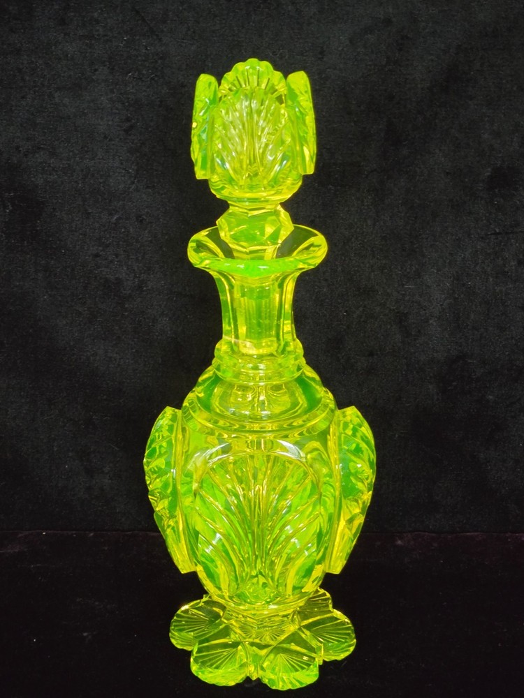 Very Rare Bohemian Vaseline Canary Uranium Decanter