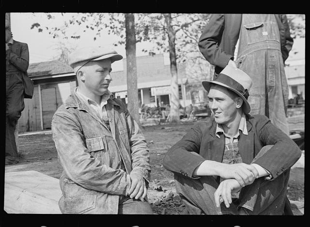 Photo:Camden Tennessee 1935 Men in Overalls and Hats Outdoor