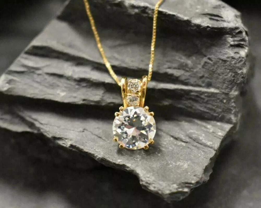 2Ct Round Cut VVS1 Lab Created Diamond Solitaire Pendant 14K Yellow Gold Finish