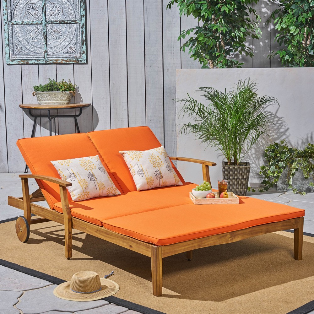 Perla Double Chaise Lounge for Outdoor Relaxation and Stylish Patio Decor  