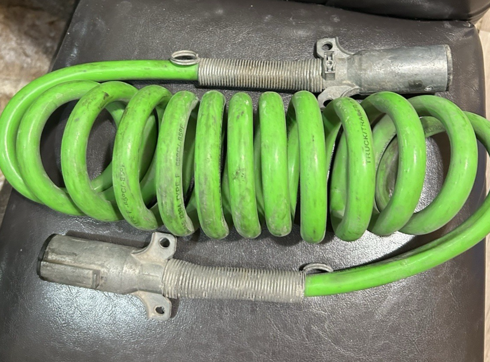 15FT Green Coiled 7-Way ABS Trailer Power Cable for Semi Trucks-image
