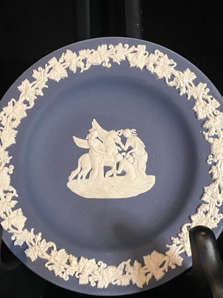 VTG Wedgwood Dark Blue Jasperware Trinket Dish Small Round Plate Made in England