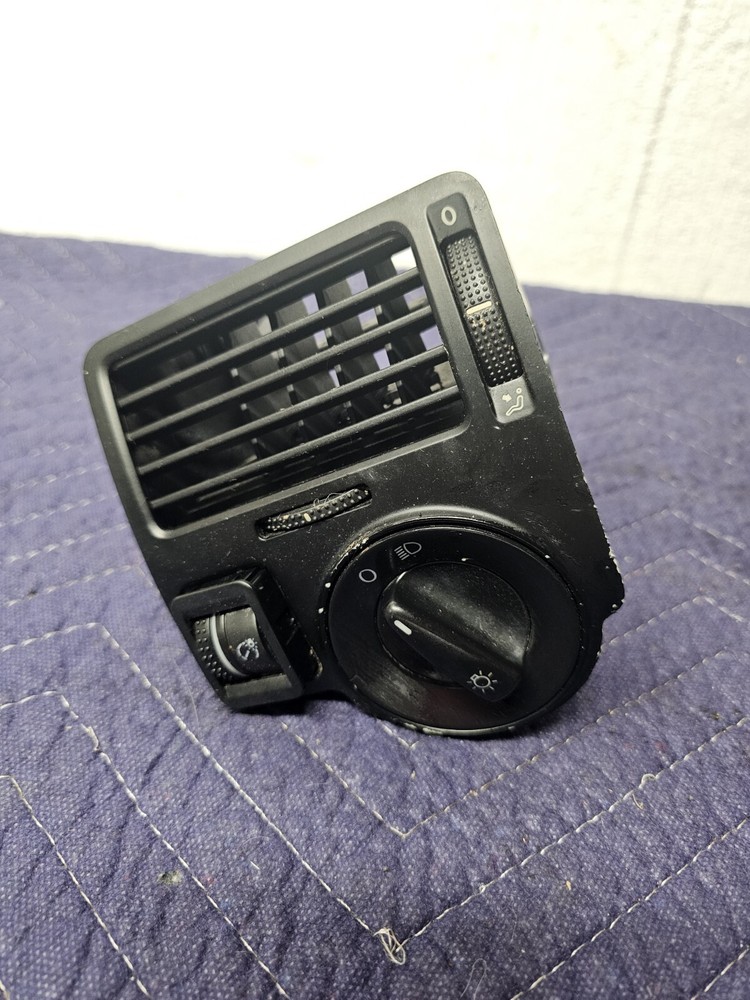 2004 VW Beetle Golf Jetta Passat Front Headlight Fog Light Control Switch