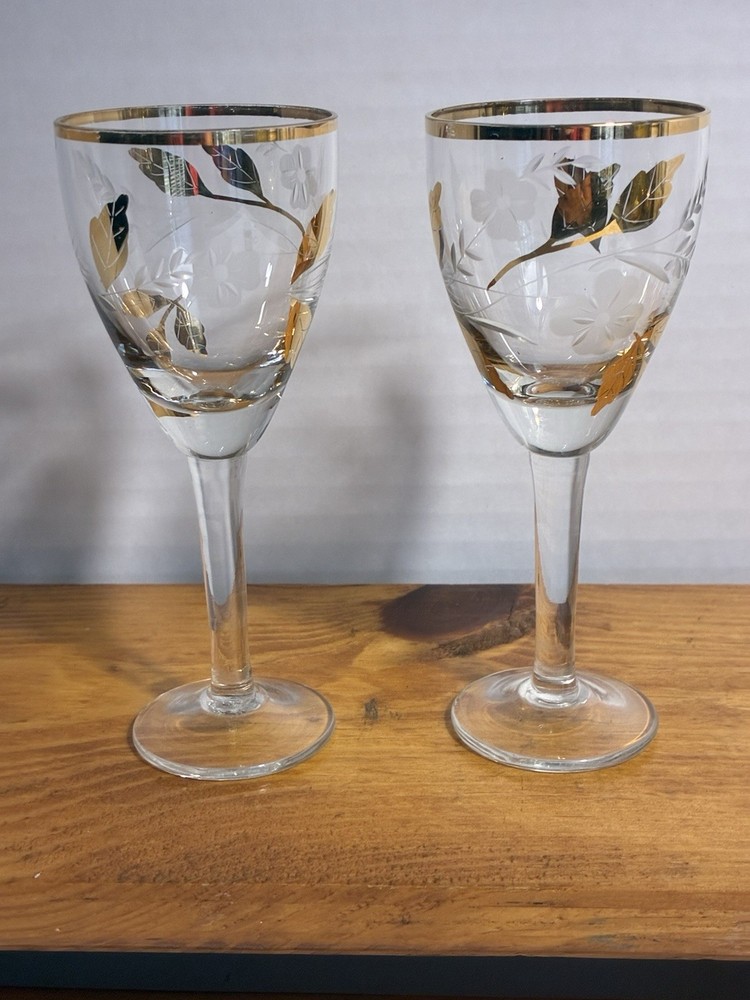 2 Vintage Cordial Etched Glasses W Gold Leaves Floral Design 5 1/8”