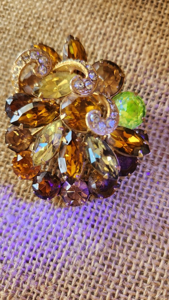 Vintage Eisenberg Signed Brooch 1 Uranium Glass Rhinestone Beautiful  2.04