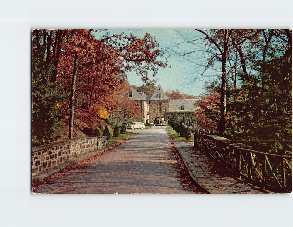 Postcard Evergreen Drive & Plaza Arch New York USA