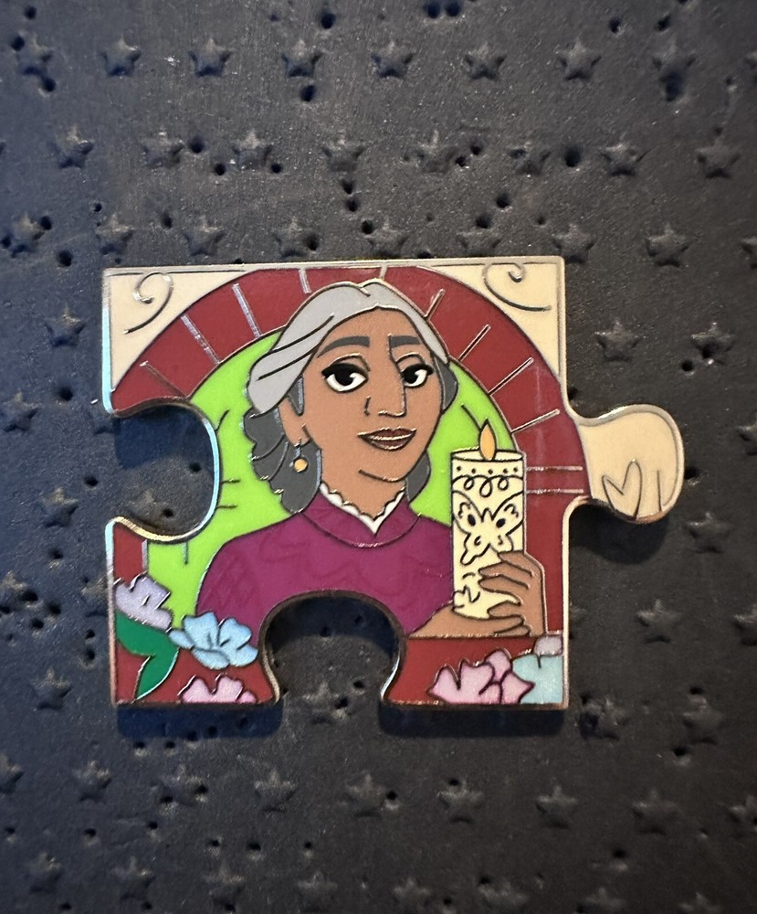 Disney Parks Encanto Abuela Alma Madrigal LE 600 Puzzle Pin 2024-image