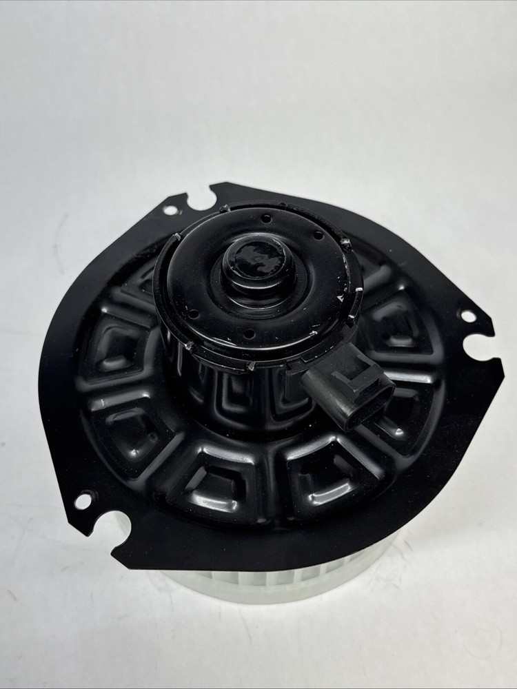 New GM OEM Motor for Chevrolet GMC 84360848 by General Motors