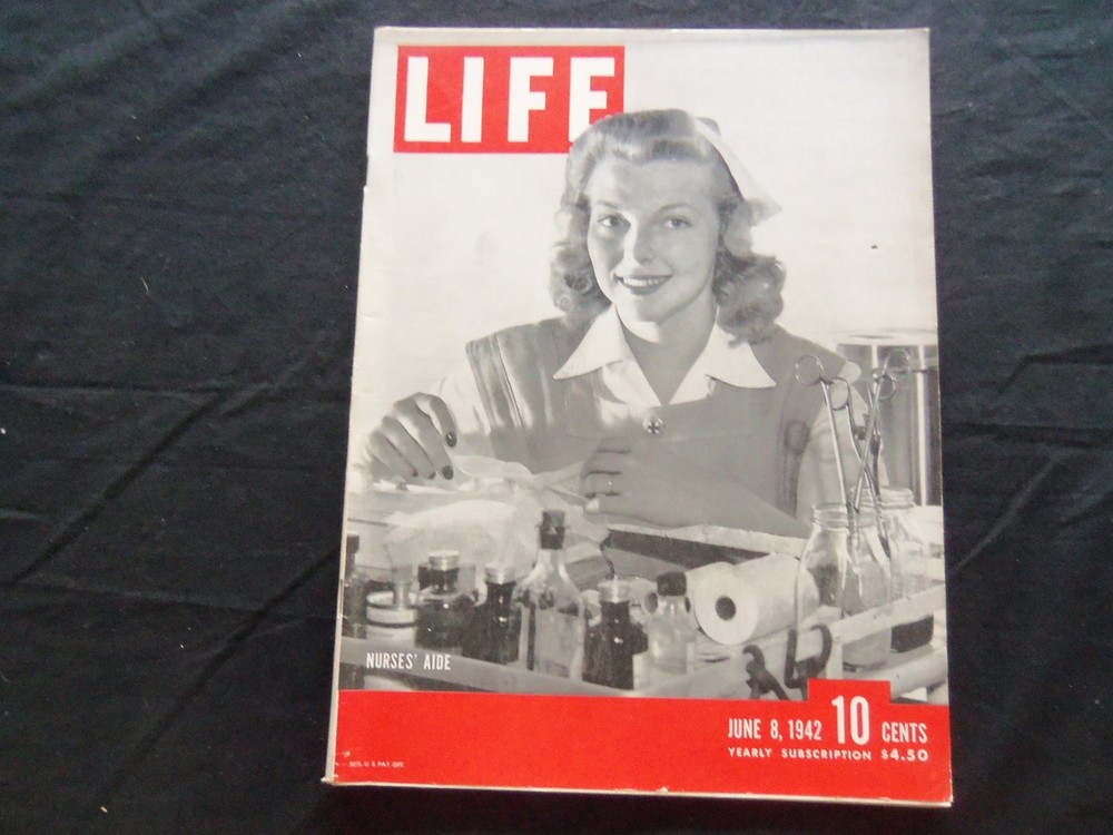 1942 JUNE 8 LIFE MAGAZINE - NURSE'S AIDE - L 290