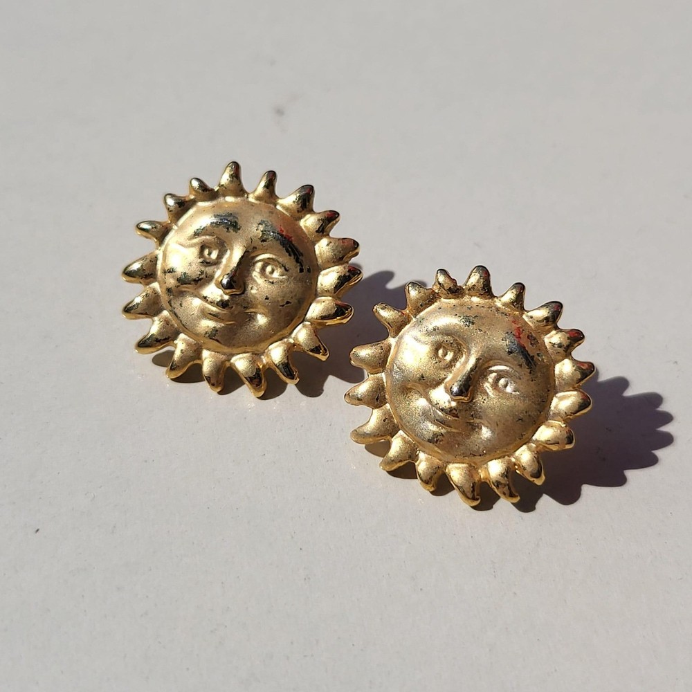 Vintage Gold Tone Metal Sun Face Stud Gold Celestial Sunburst Earrings