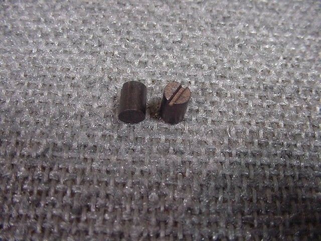 Lionel 238e-249e-259e-261e-263e-264e-265 Brushes 2PR Prewar Train Parts  