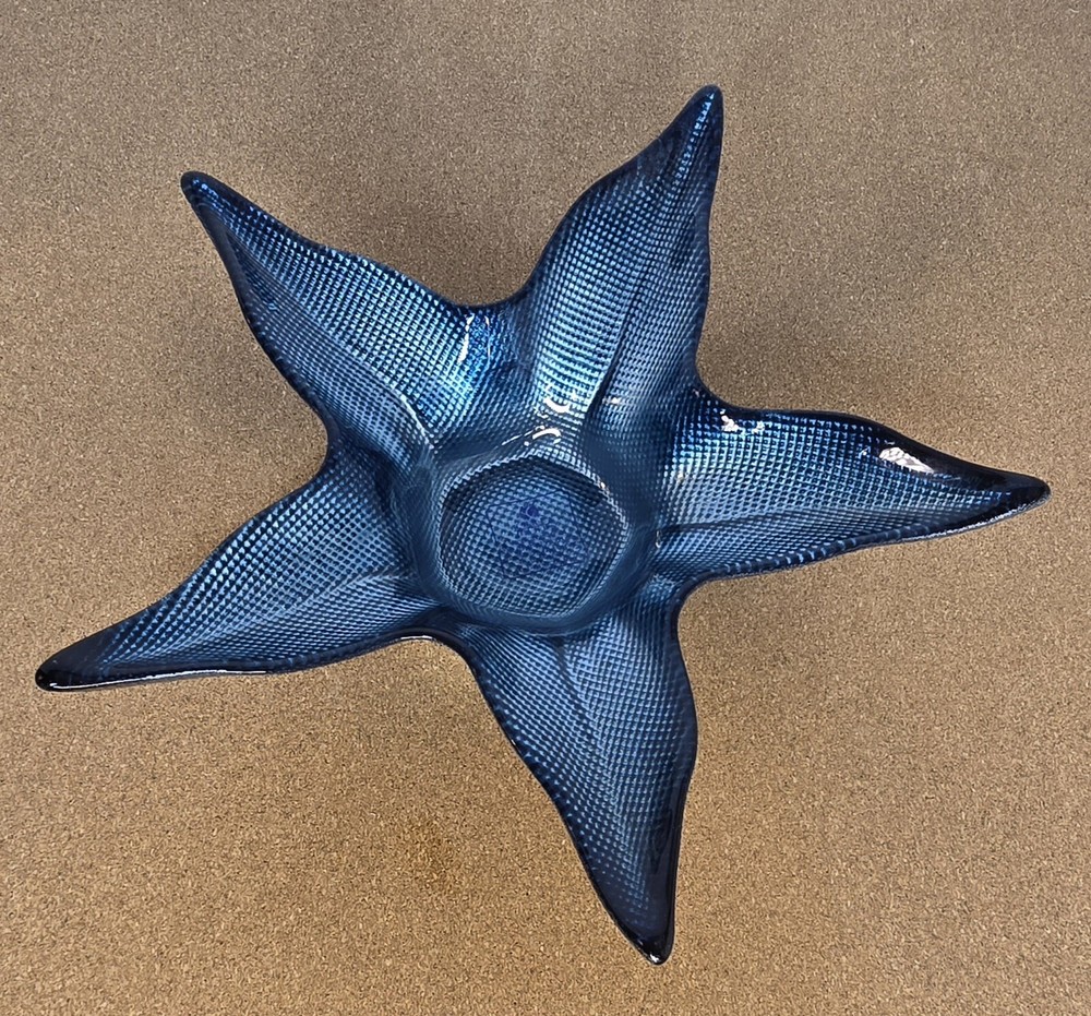 Three Hands Corp Beautiful Hand Crafted TURKEY Art Glass Blue STARFISH BOWL