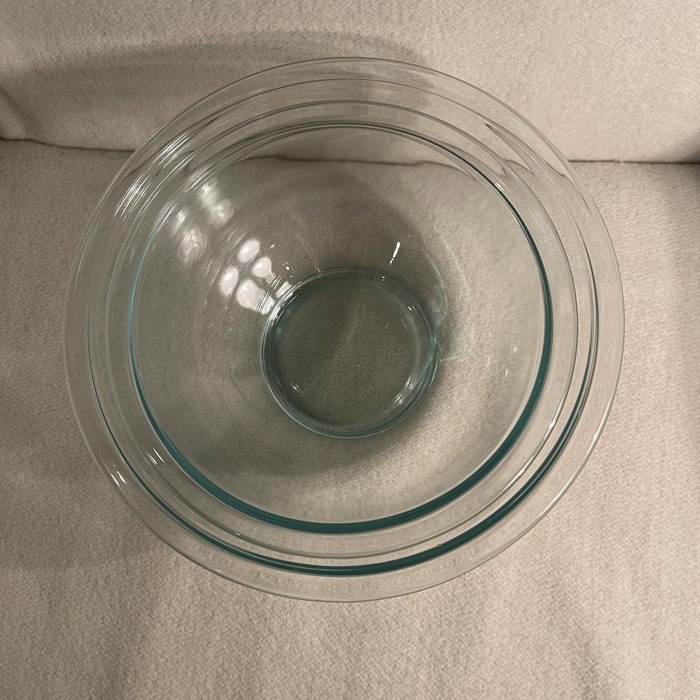 Pyrex Blue Tint Glass Mixing Bowls Set 2-Piece 1.5 & 2.5 Qt