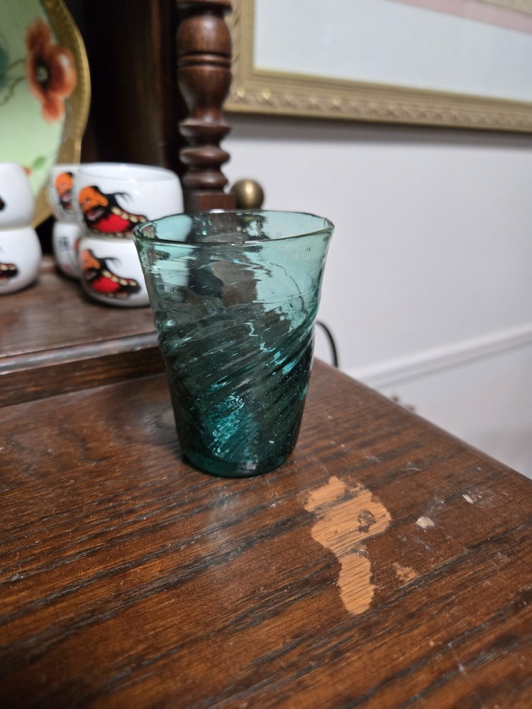 Hand-Blown Glass Tmbler - Blue - Swirl / Twist Style