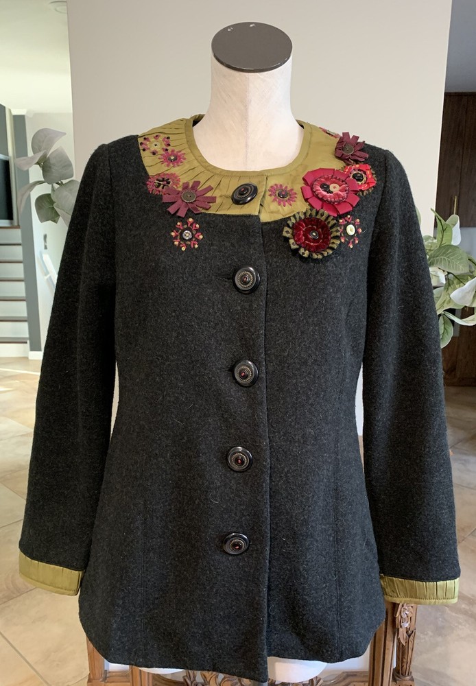 icelandic design women small brown wool button front floral appliqué jacket Sw7