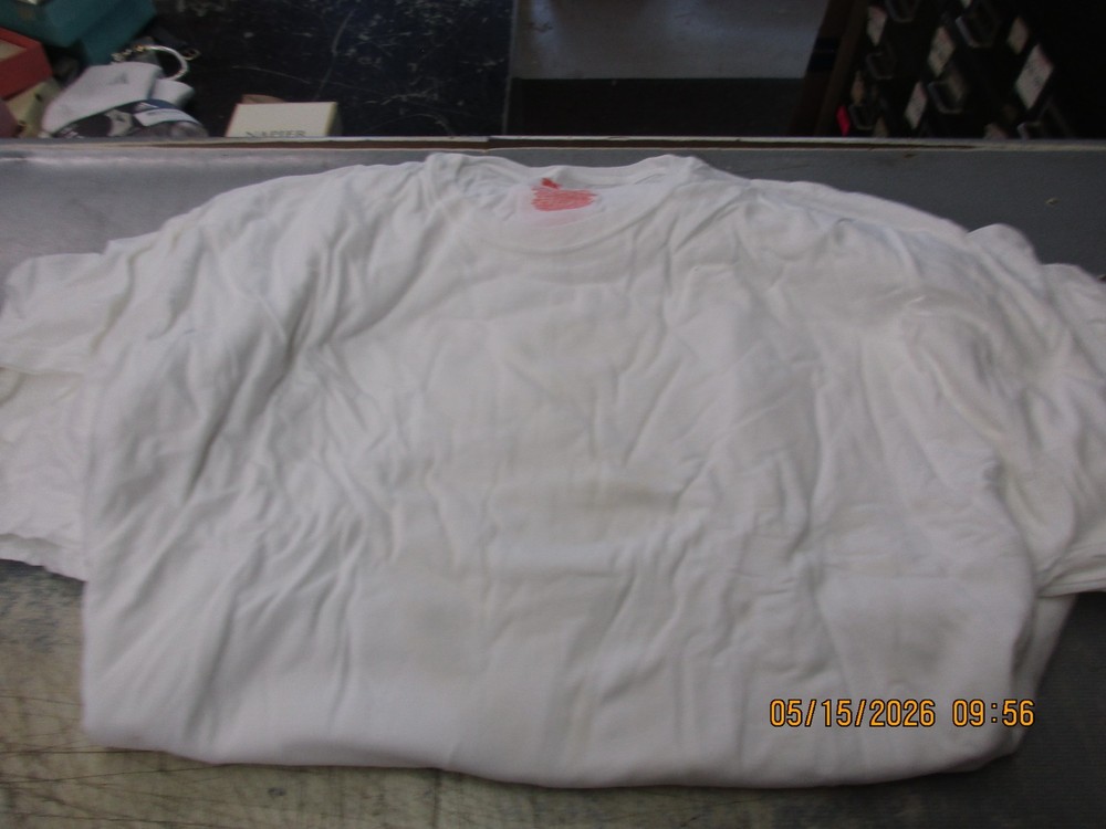 4 Brand New Hanes Men's Tagless Crew T-Shirts White Size XL