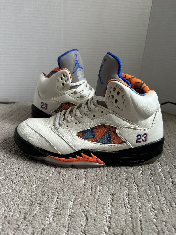 Size 10  Jordan 5 Retro International Flight 2018