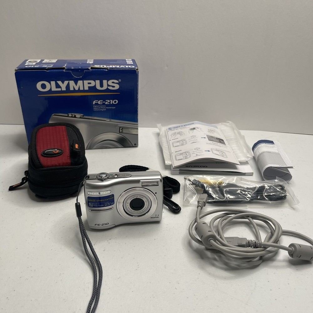 Olympus FE 210 Digital Camera Silver 7.1MP AA Battery Powered Tested & Works Box