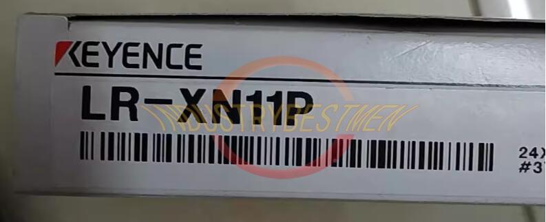 ONE NEW KEYENCE laser sensor LR-XN11P
