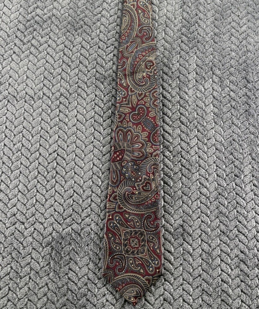 Boston Traders 100% Silk Men’s Neck Tie Multi-Color Design