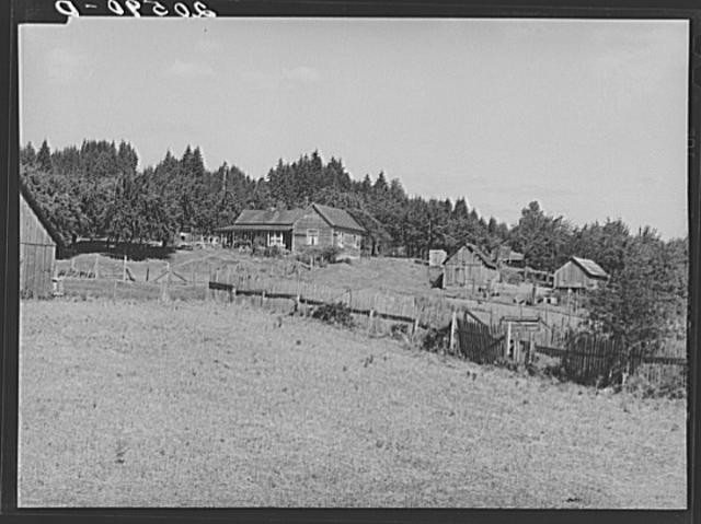 Photo:West Stayton Oregon Bean Pickers Farm Security 1930s Rural Farmstead