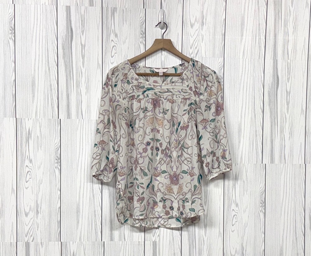 Lauren Conrad top womens size small long sleeve white floral blouse