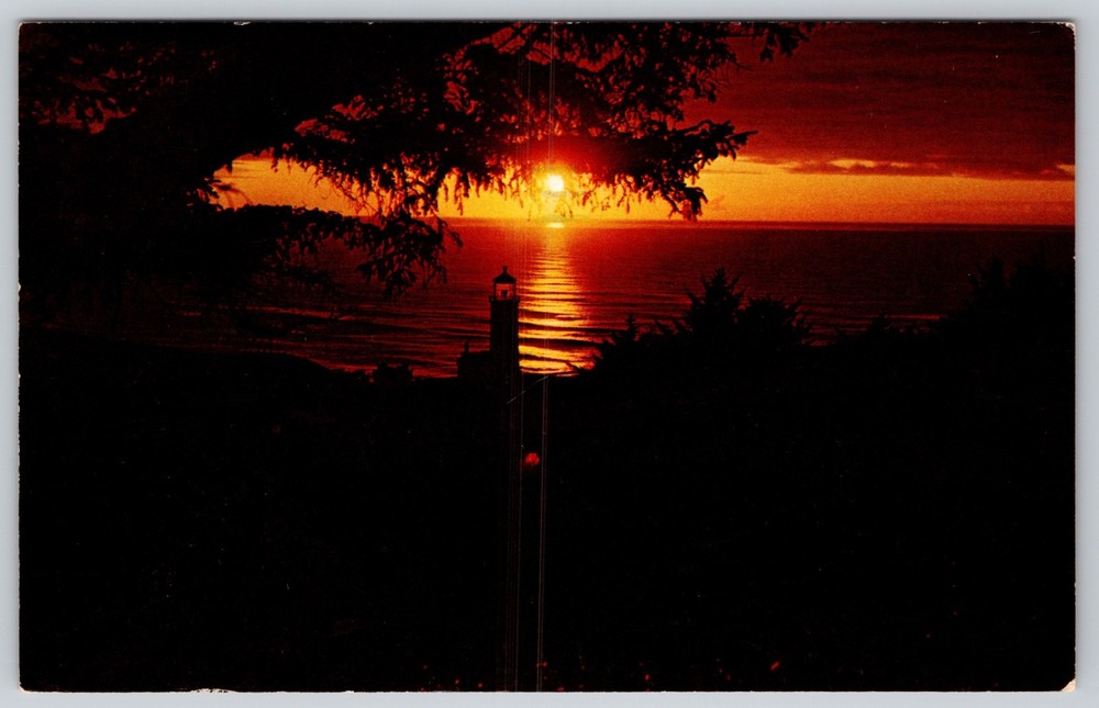 WA North Head Light House Sunset at Mouth of Columbia River Postcard
