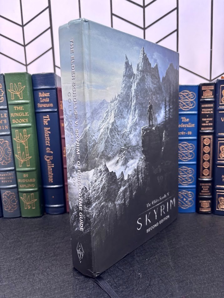 Elder Scrolls V Skyrim Official Game Guide Collectors Edition 2nd Print Prima VG