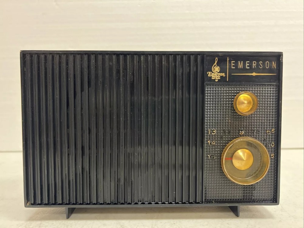 Vintage 1960s Emerson MCM Pink & Black AM Tube Tabletop Radio Model 31T02