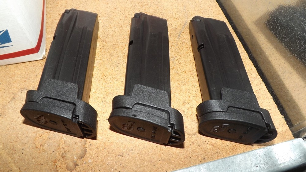 Lot of 3 - NEW 10rd Magazines for Sig P-250 & P-320 SC - SubCompact - 9mm