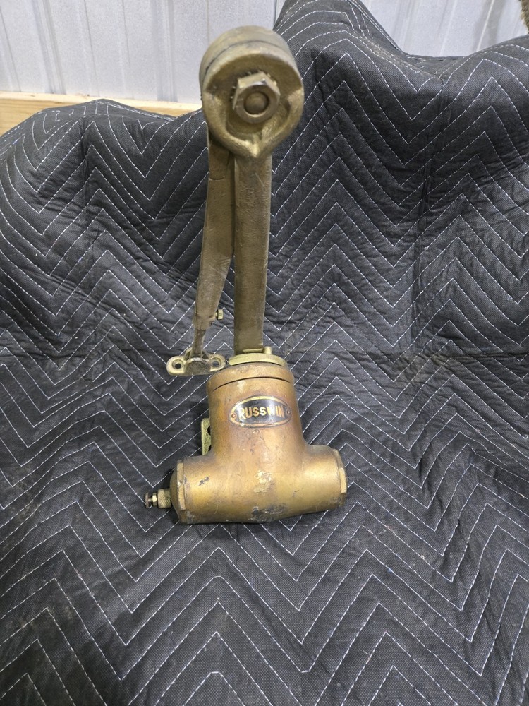 Vtg Russell & Erwin Potbelly Industrial Door Closer Size 26 D